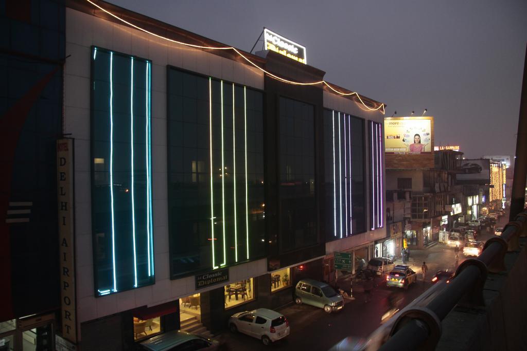 Hotel Classic Diplomat Nueva Delhi Exterior foto