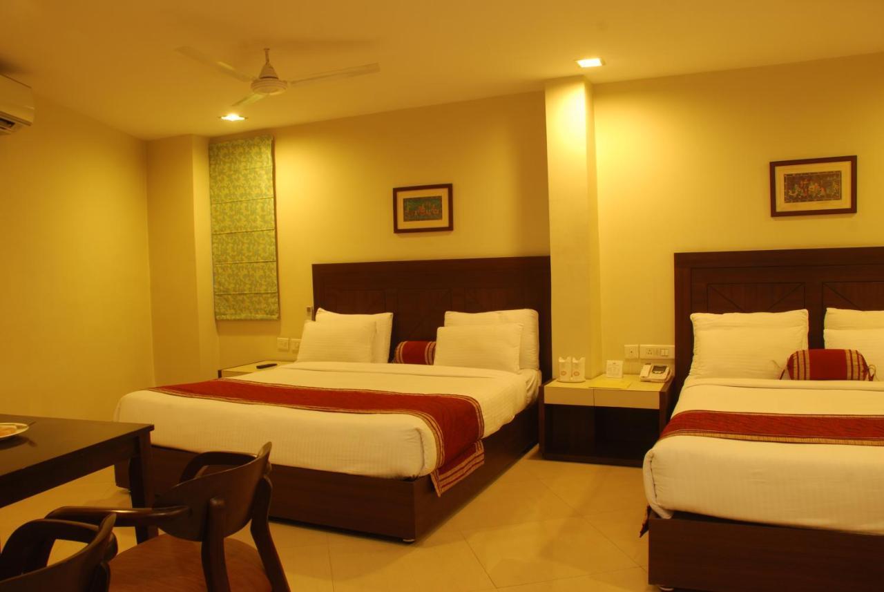 Hotel Classic Diplomat Nueva Delhi Exterior foto