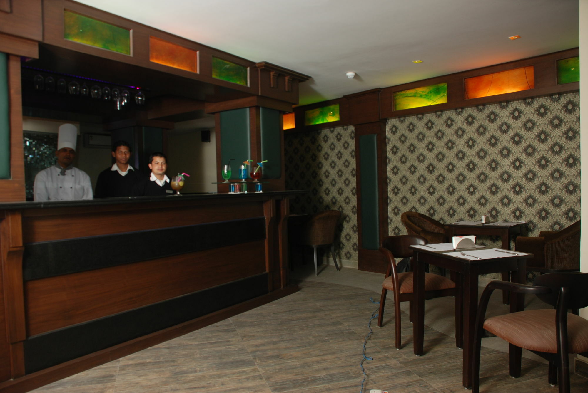 Hotel Classic Diplomat Nueva Delhi Exterior foto