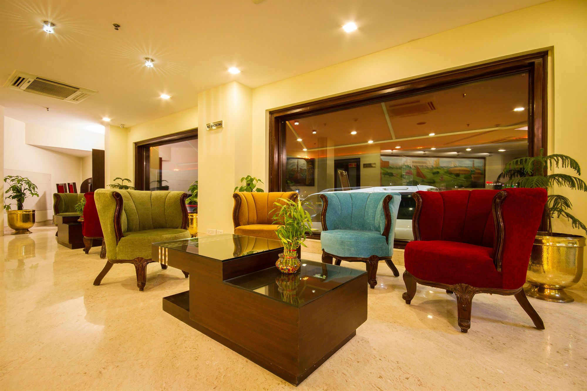 Hotel Classic Diplomat Nueva Delhi Exterior foto