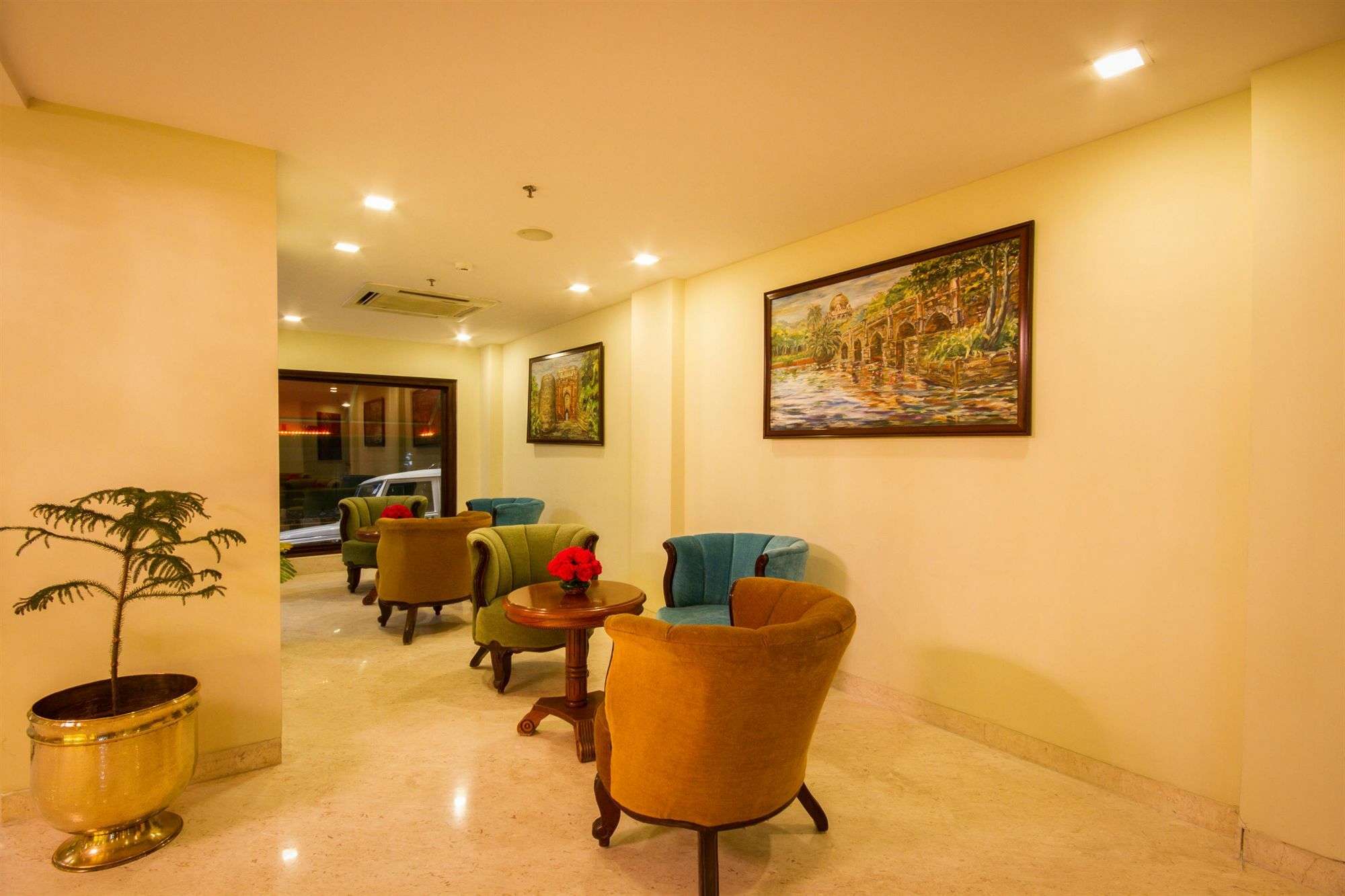 Hotel Classic Diplomat Nueva Delhi Exterior foto